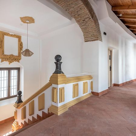 Libere Cordoba Patio Santa Martaホステル エクステリア 写真 Interior of the museum