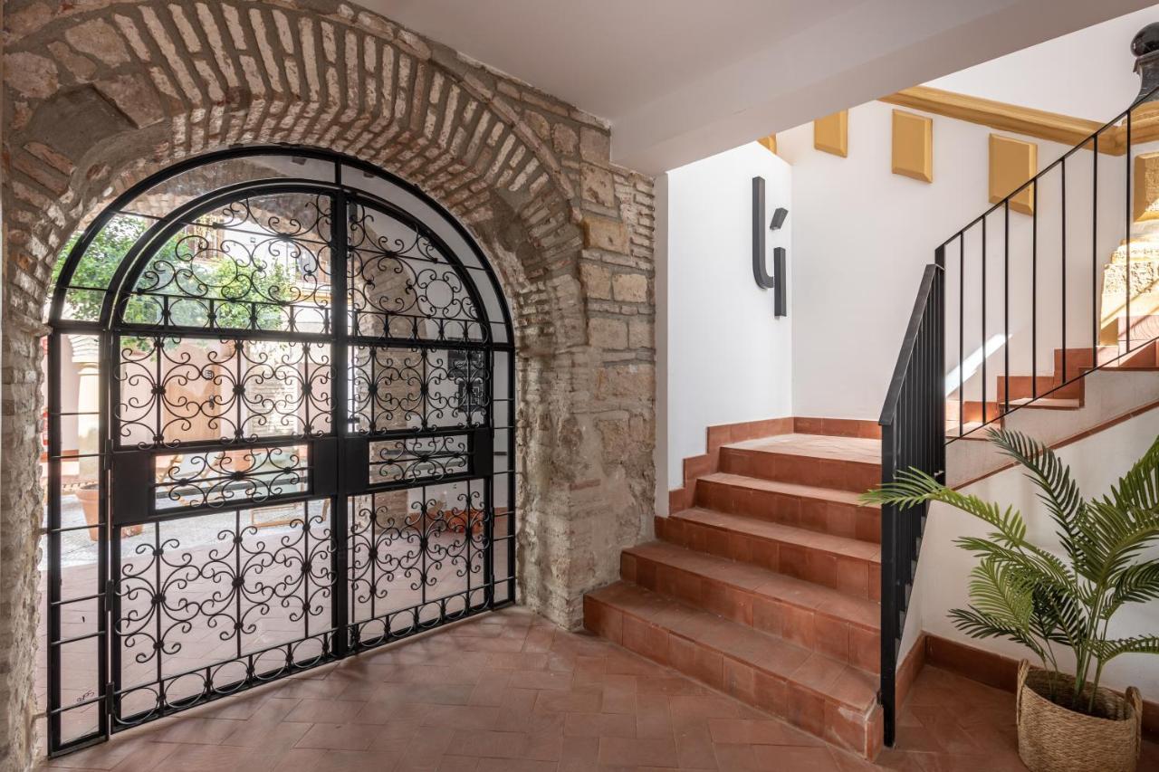 Libere Cordoba Patio Santa Martaホステル エクステリア 写真 Interior of the house