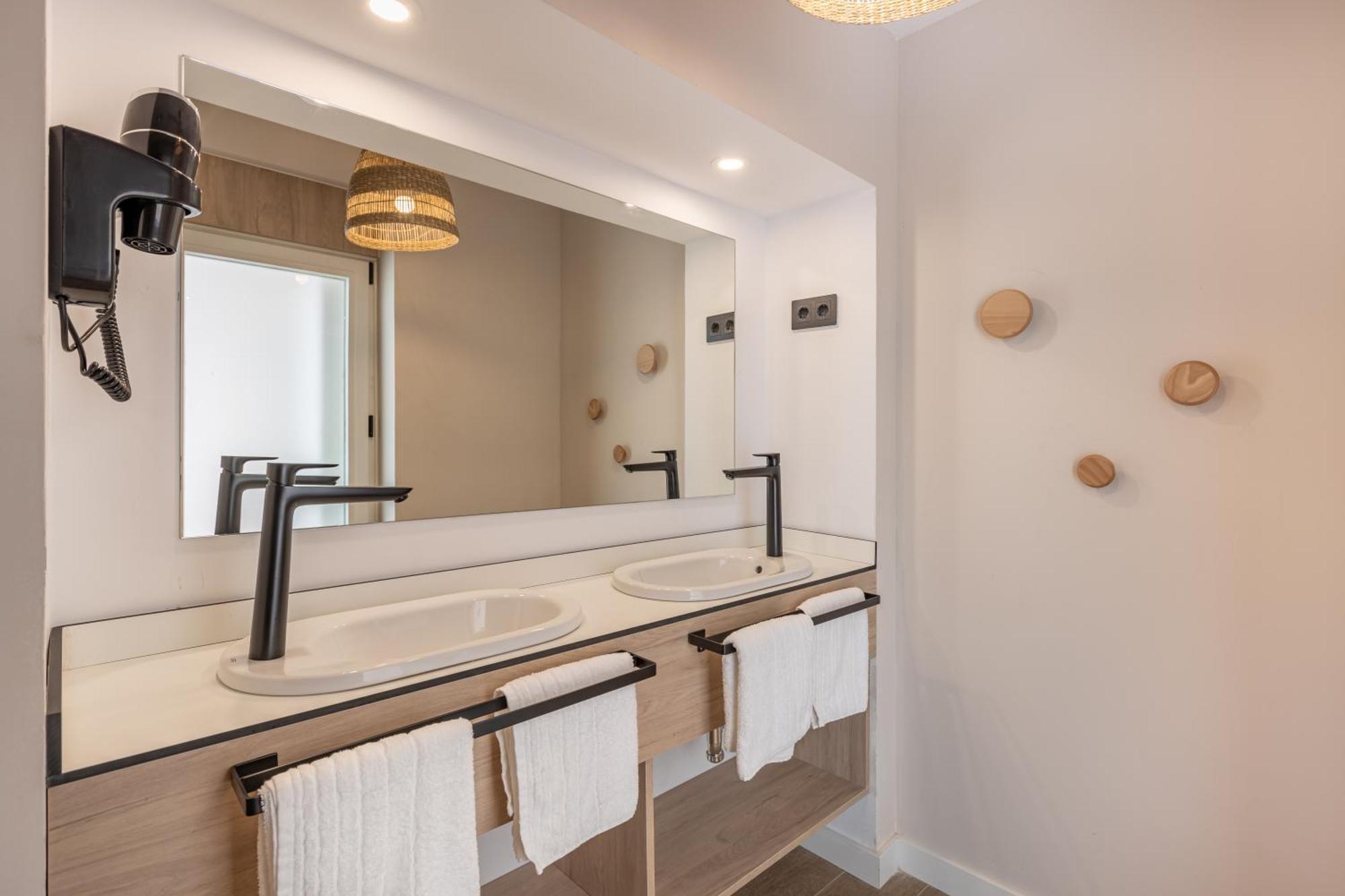 Libere Cordoba Patio Santa Martaホステル 部屋 写真 Bathroom